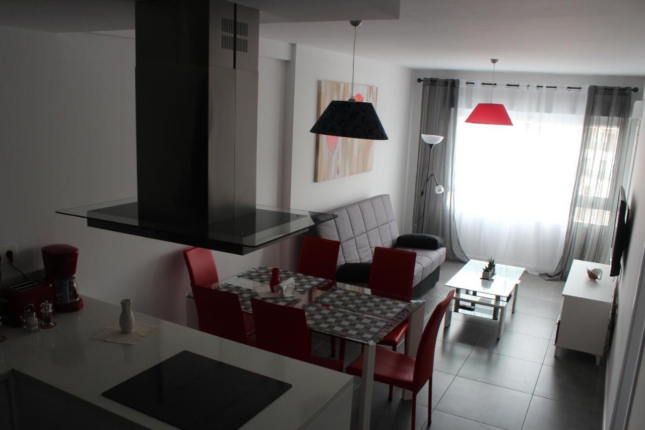 New Apartment With Sea View Of Andrew And Natallia Campoamor Bagian luar foto